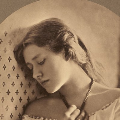 Catherine Linton from Wuthering Heights &mdash; Ellen Terry, aged sixteen · Julia Margaret Cameron, 1864
